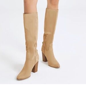 NIB Coutgo faux suede knee high side zip chunky heel boots size 11